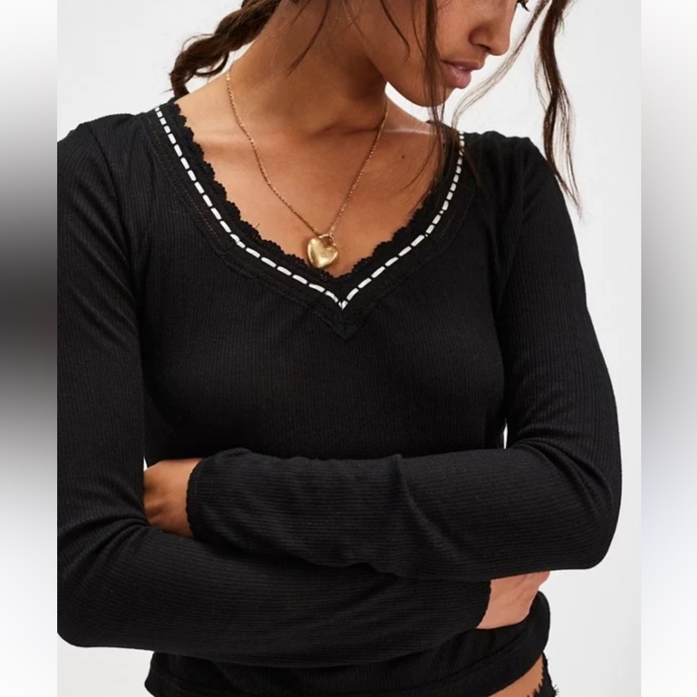 Free People Intimately NWT Only You Boho Ribbed Scalloped VNeck Long Sleeve Top